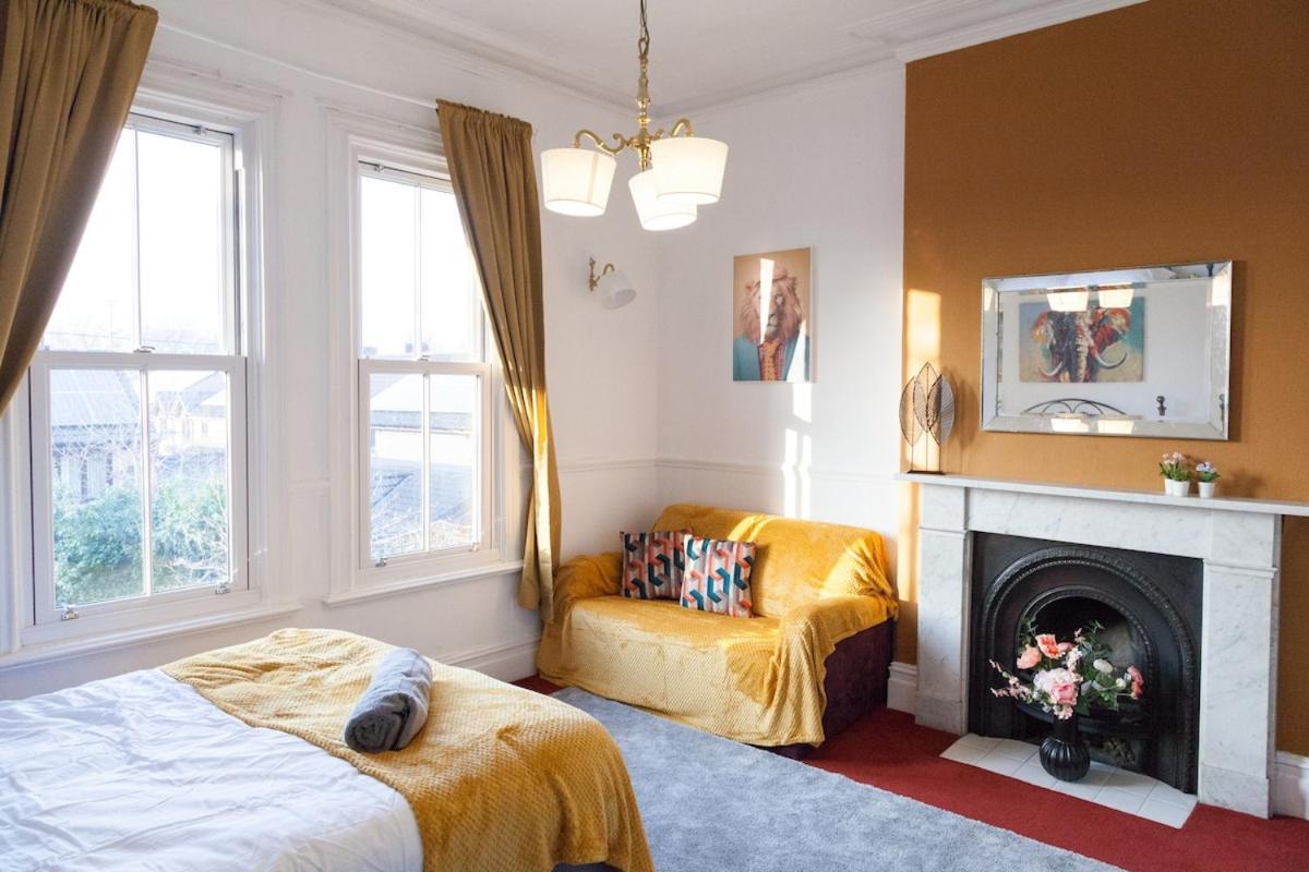 Victorian Elegance At Kingscliffe, Sleeps 17 Villa Манчестър Екстериор снимка