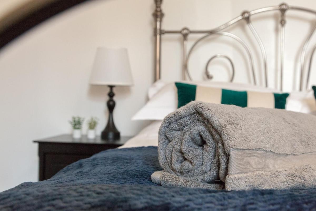 Victorian Elegance At Kingscliffe, Sleeps 17 Villa Манчестър Екстериор снимка