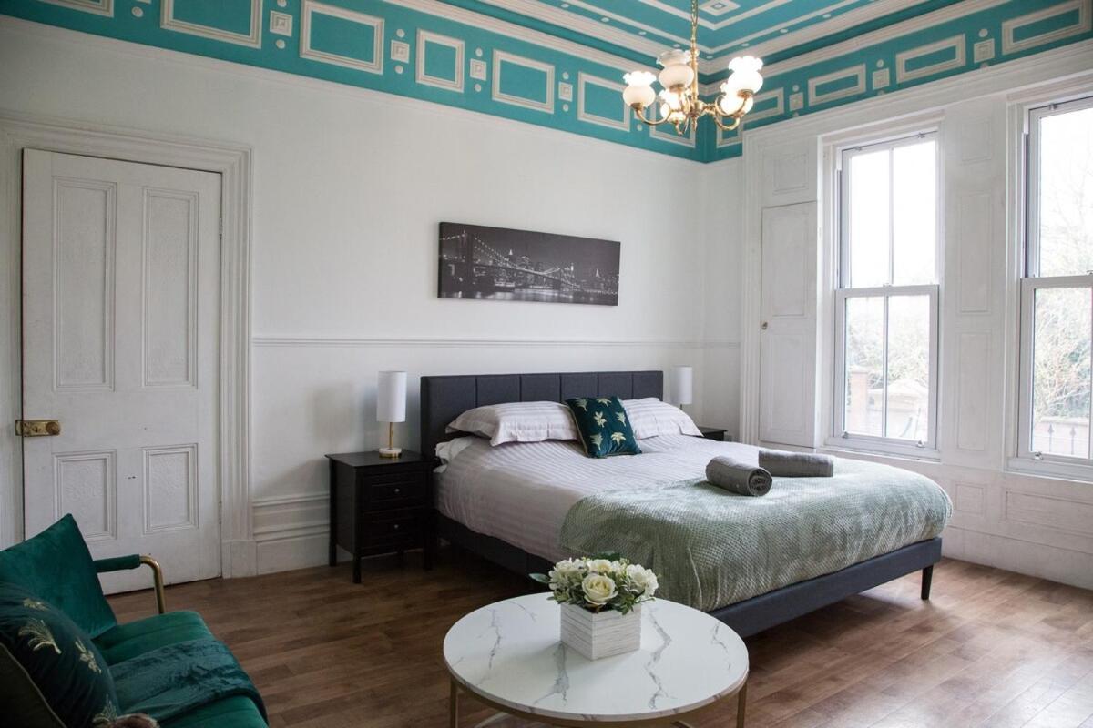 Victorian Elegance At Kingscliffe, Sleeps 17 Villa Манчестър Екстериор снимка