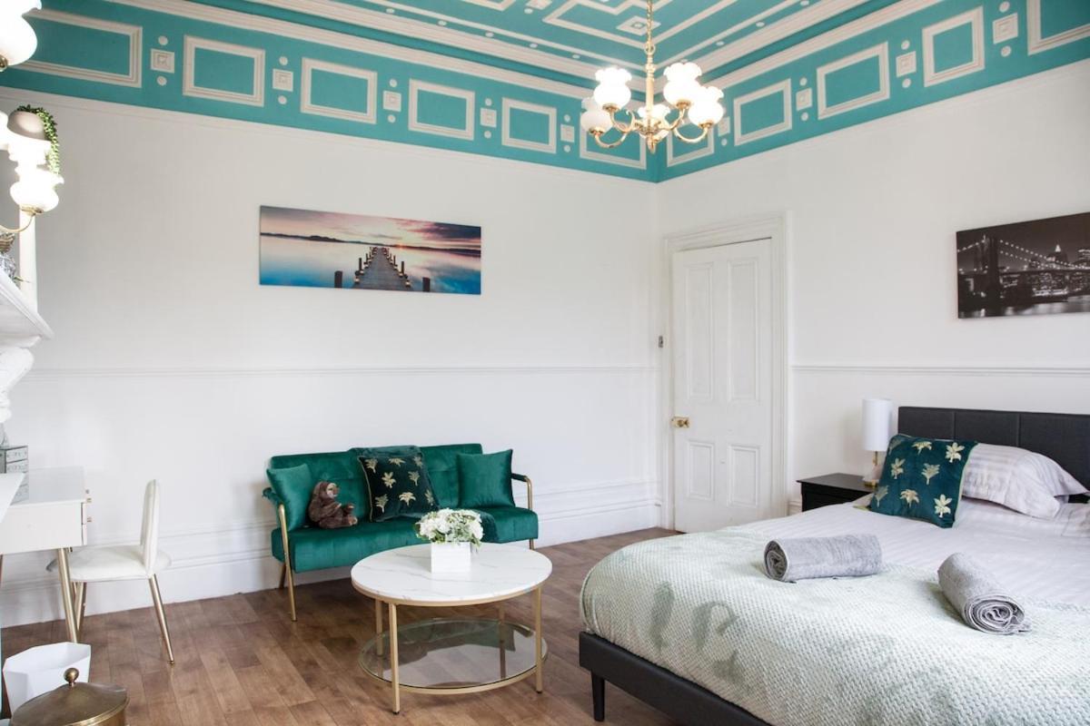 Victorian Elegance At Kingscliffe, Sleeps 17 Villa Манчестър Екстериор снимка